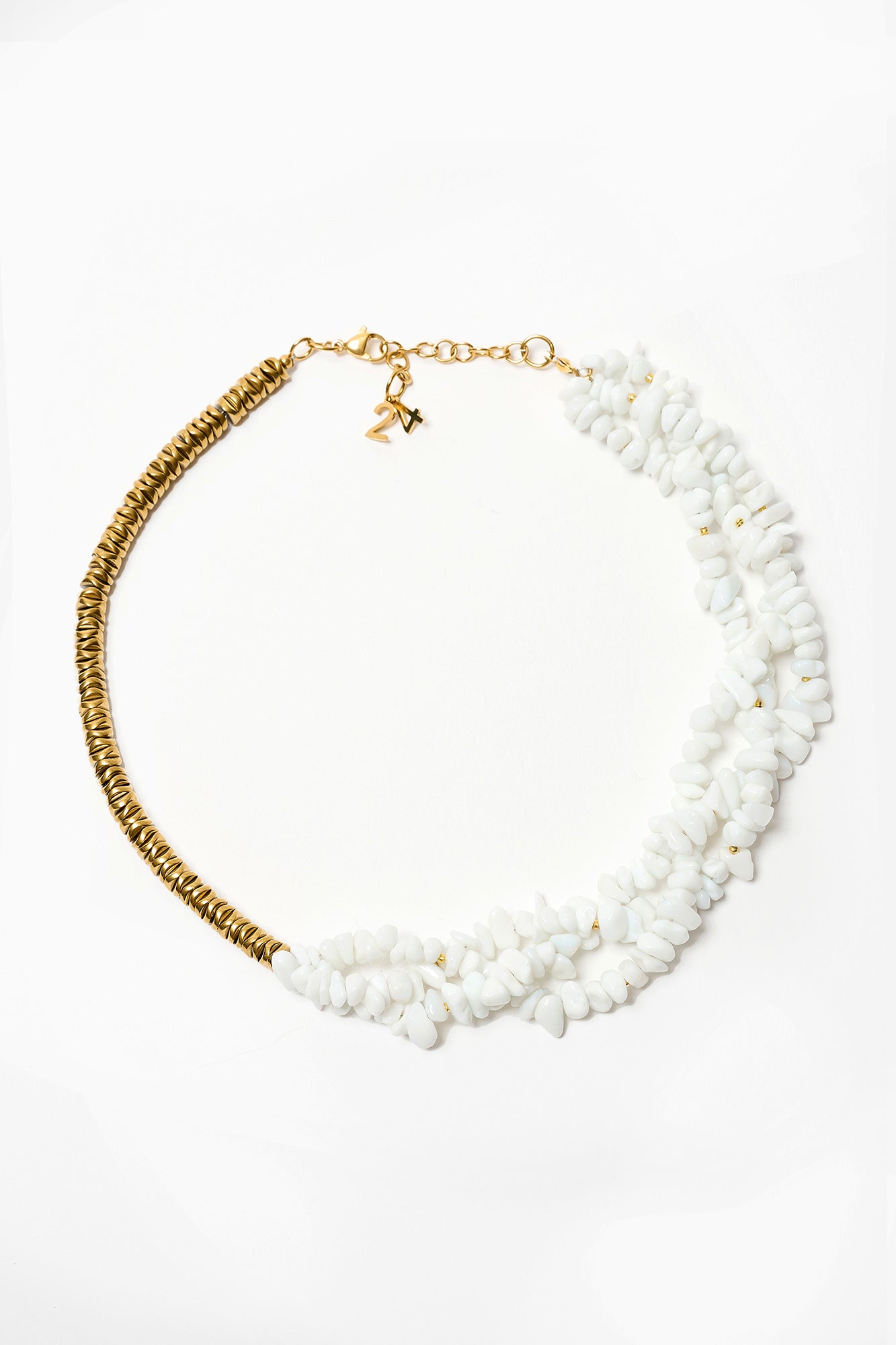 #1 Collier agathe blanc et doré