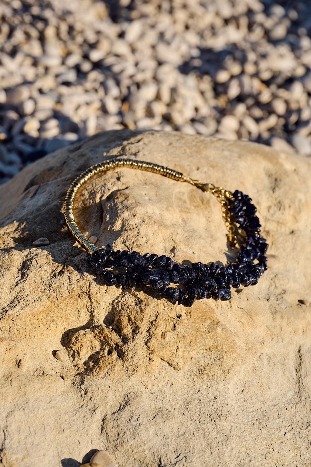 #7 Collier blue goldstone et doré